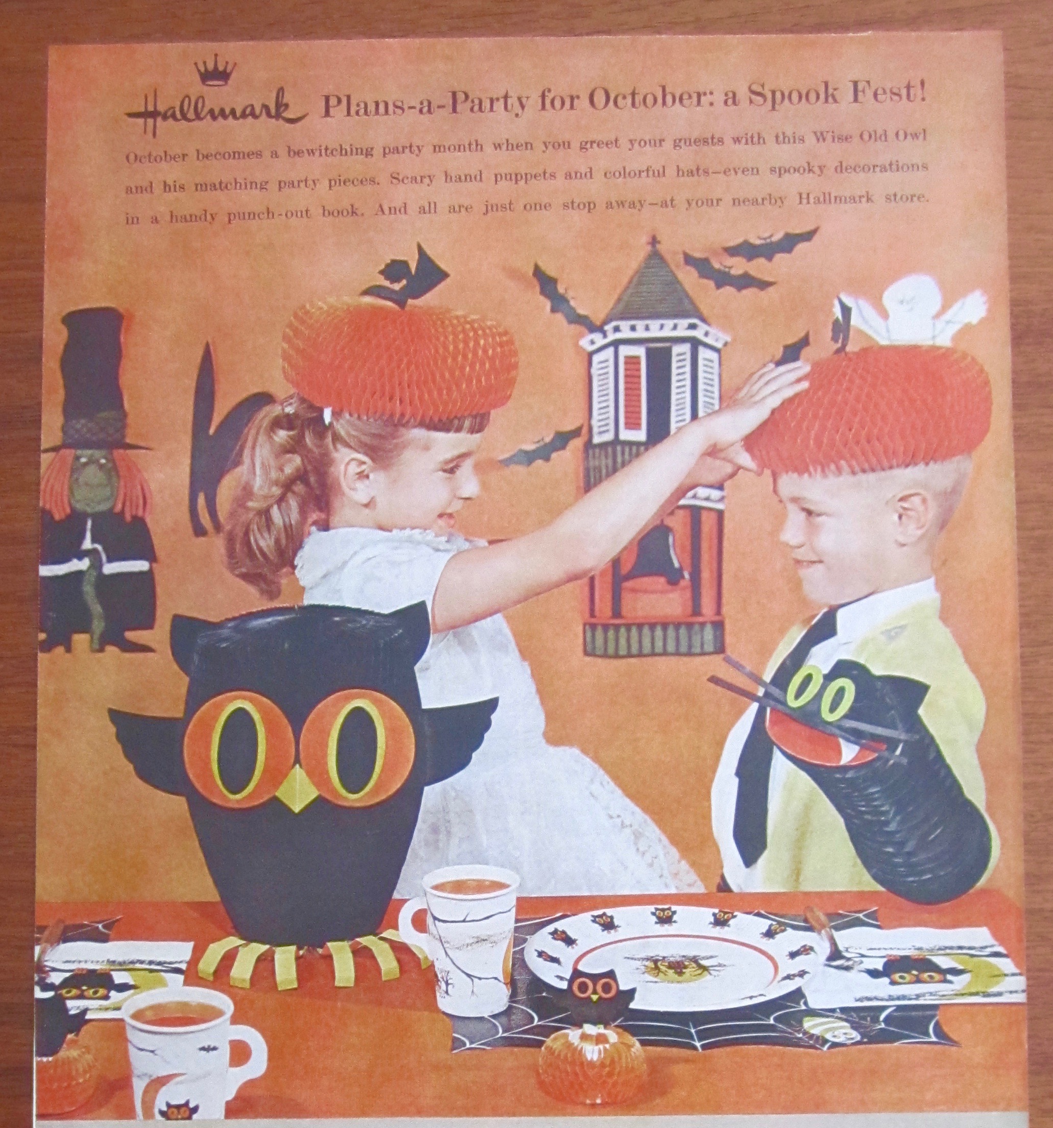 1961 Hallmark Plans A Party with Halloween Decor