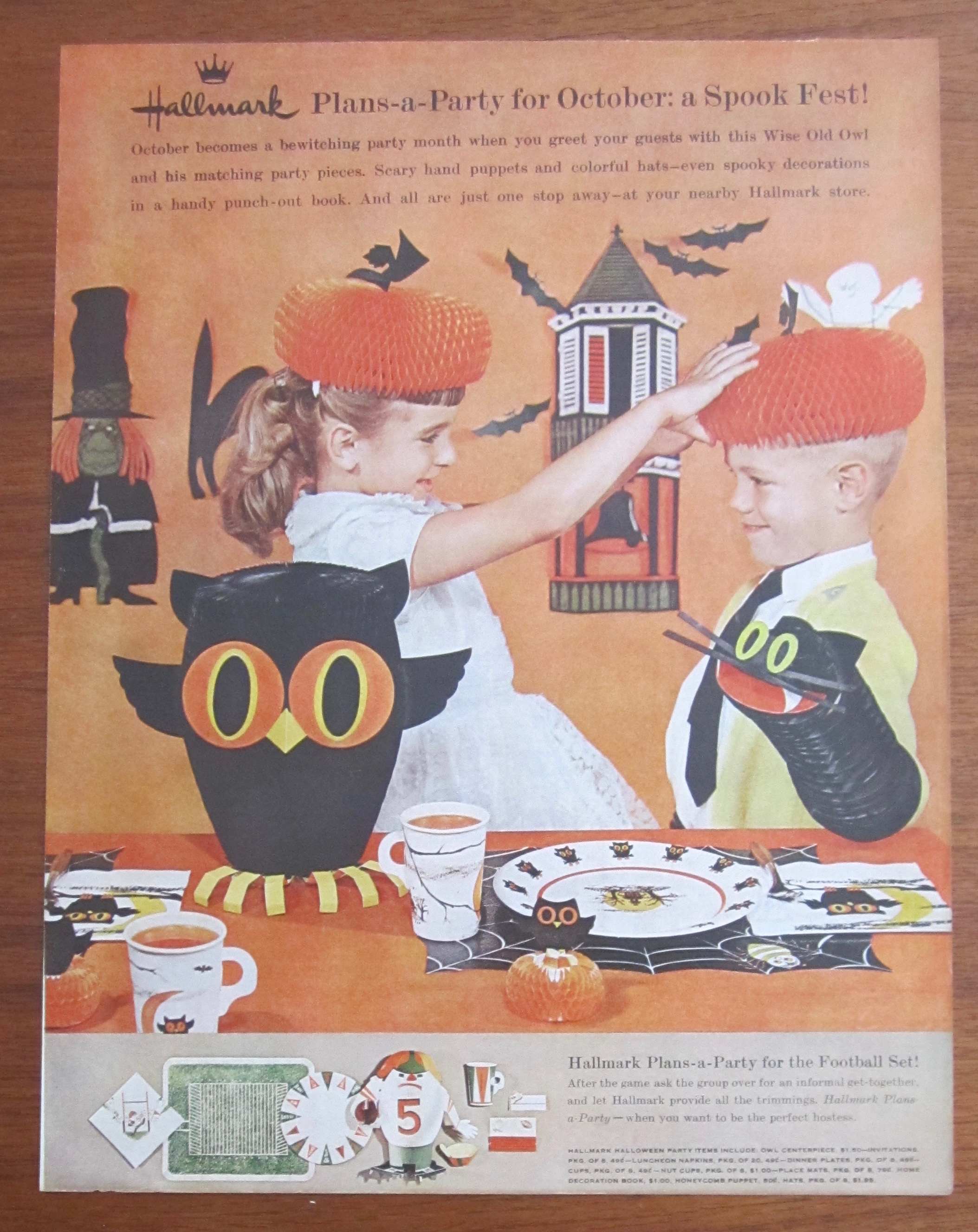 1961 Hallmark Plans A Party with Halloween Decor