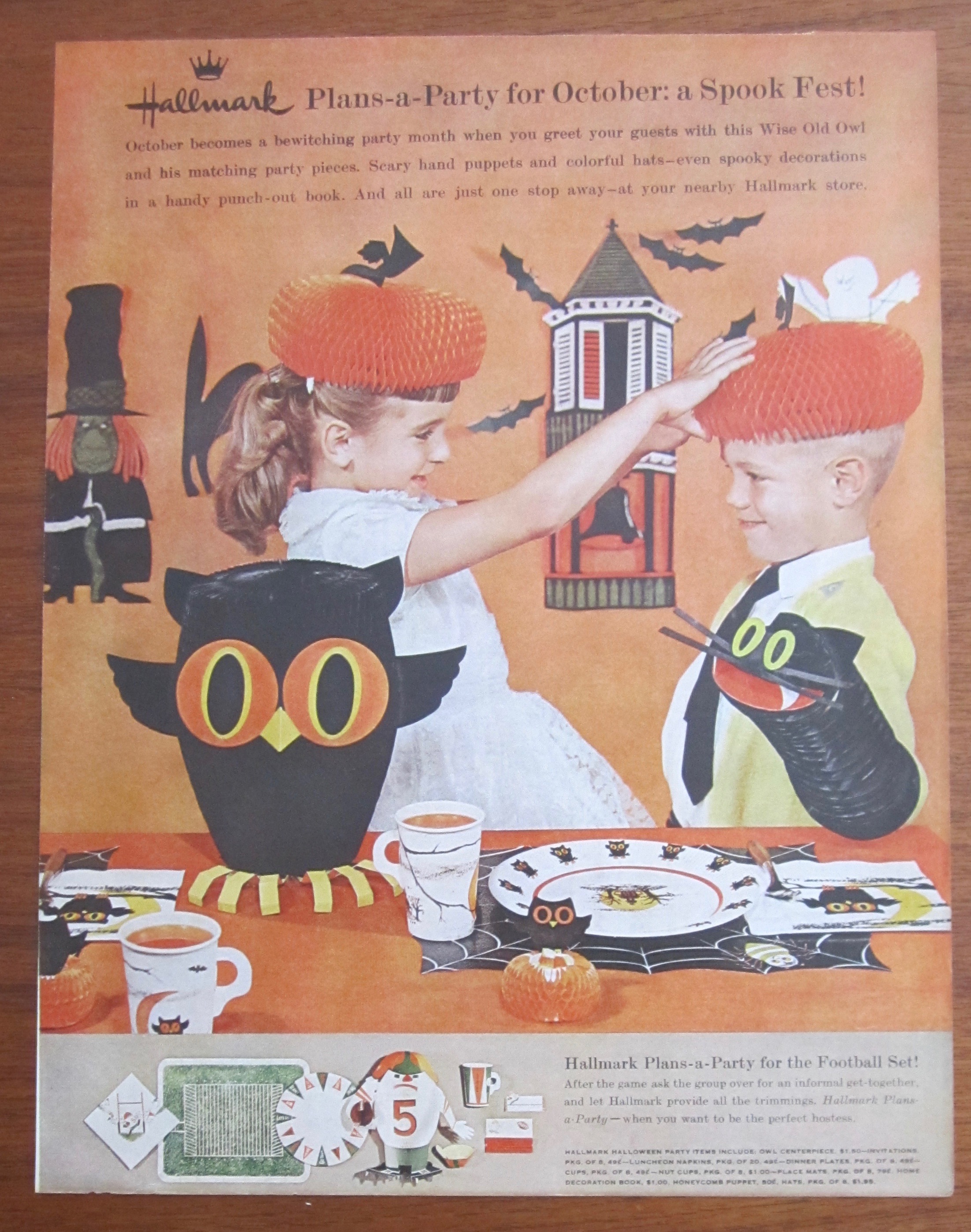 1961 Hallmark Plans A Party with Halloween Decor