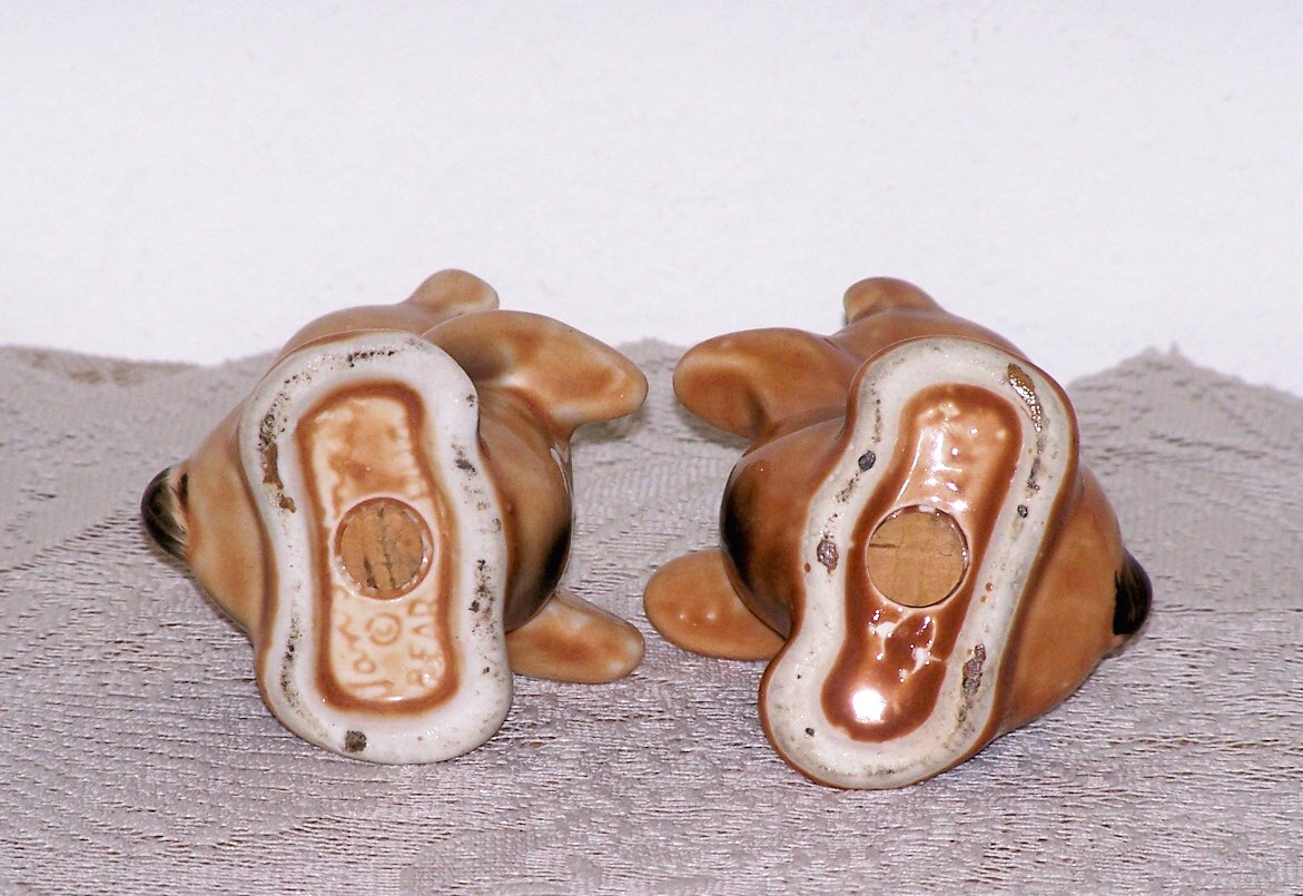 Van Telligen Snuggle Hugs Bears Shakers