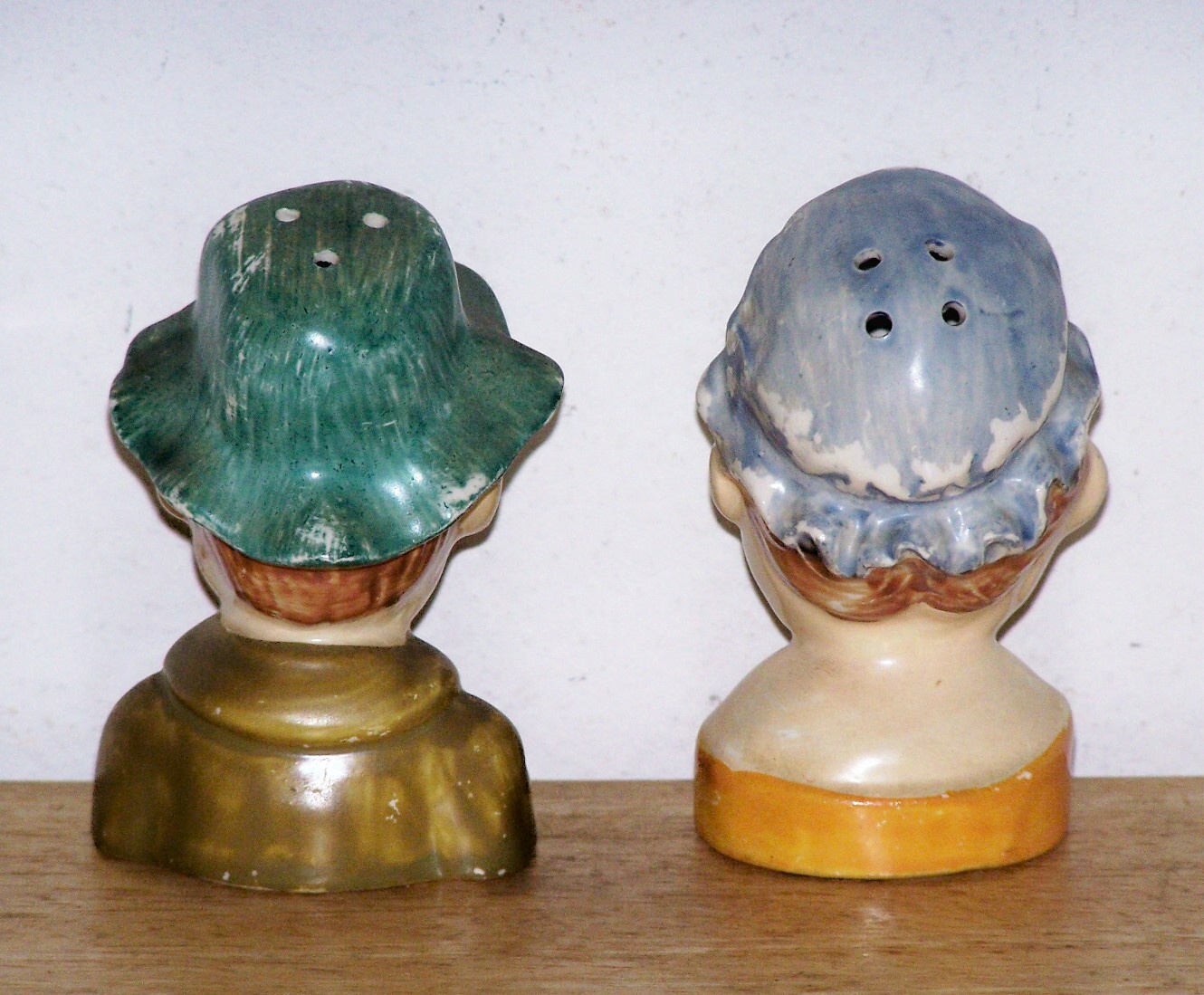 Grandma & Grandpa Shakers, Enesco