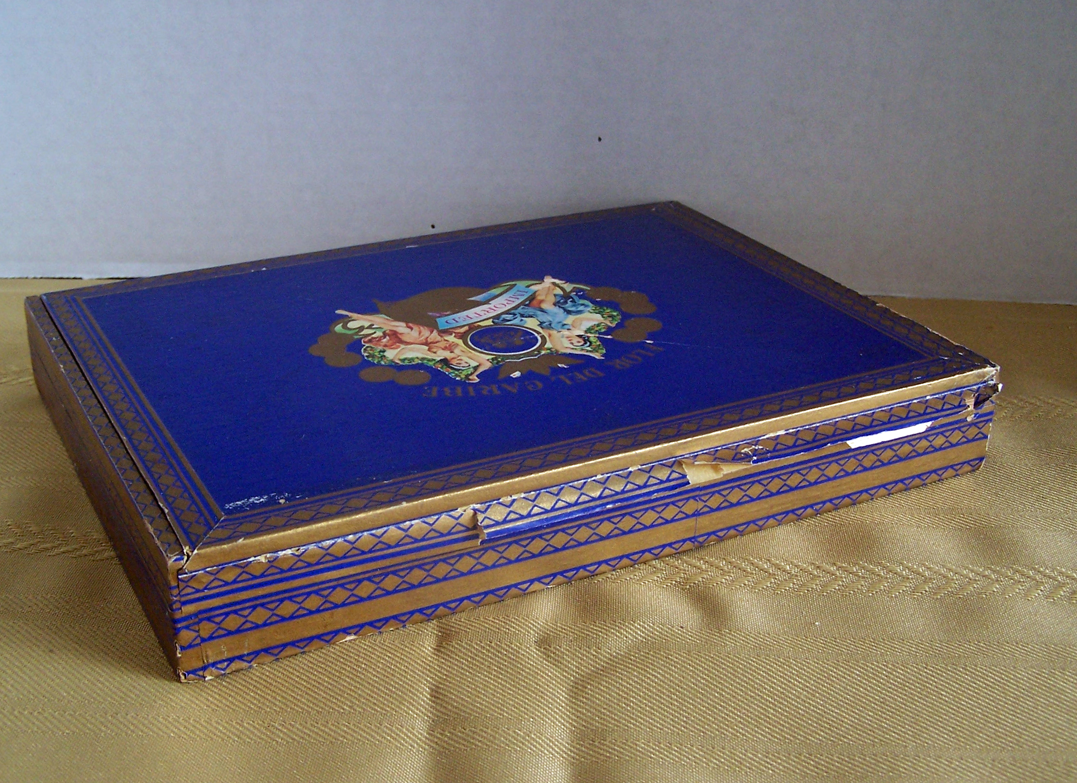 FLOR del CARIBE Empty Wooden Cigar Box
