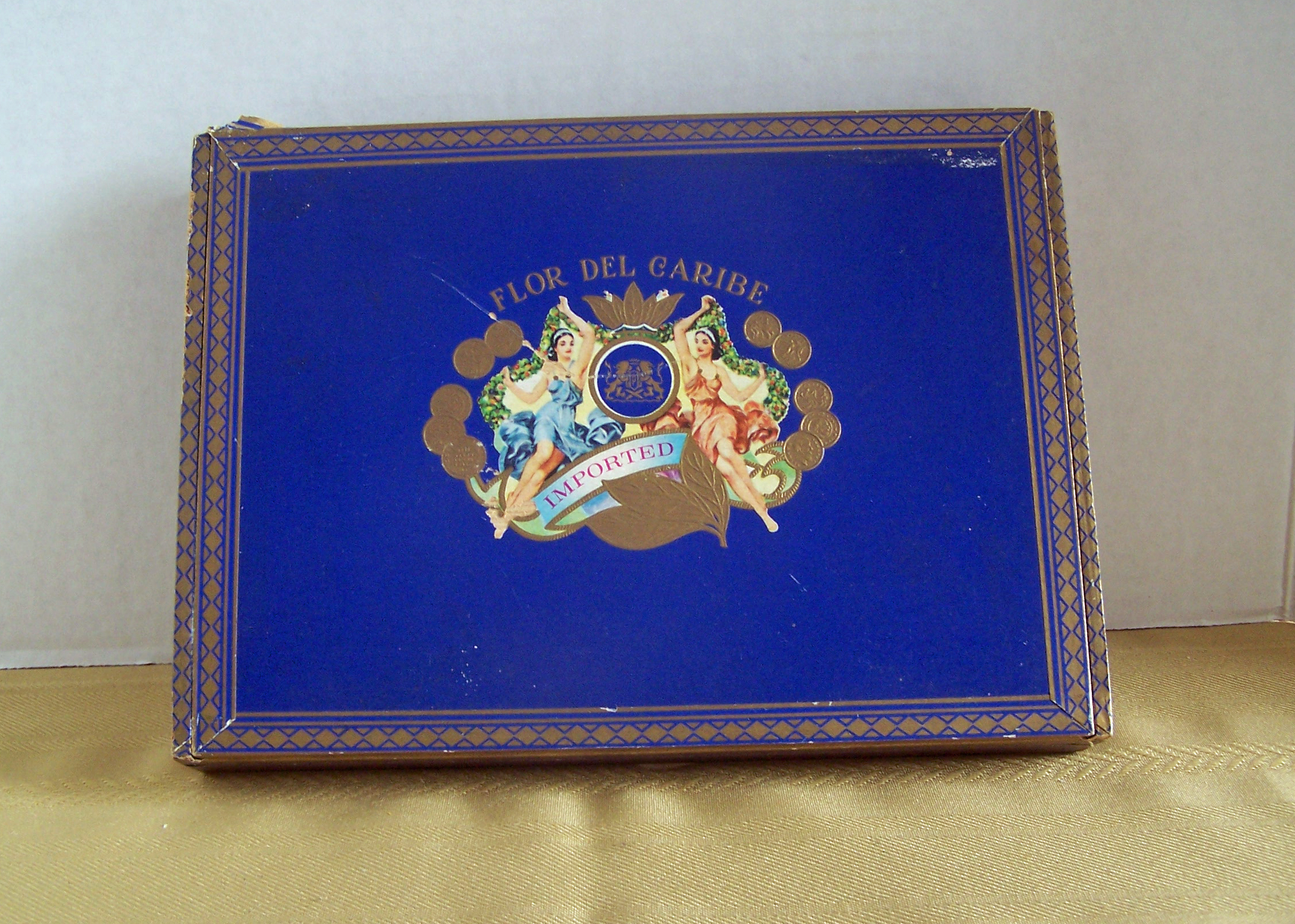 FLOR del CARIBE Empty Wooden Cigar Box