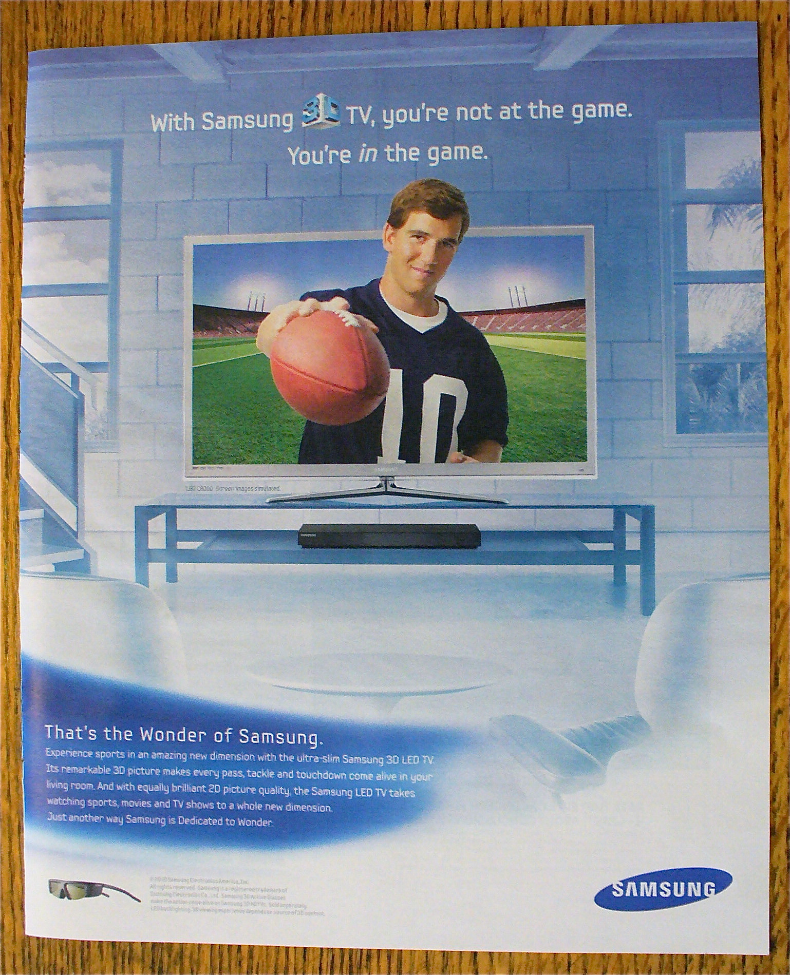 2010 Samsung with New York Giants' Eli Manning