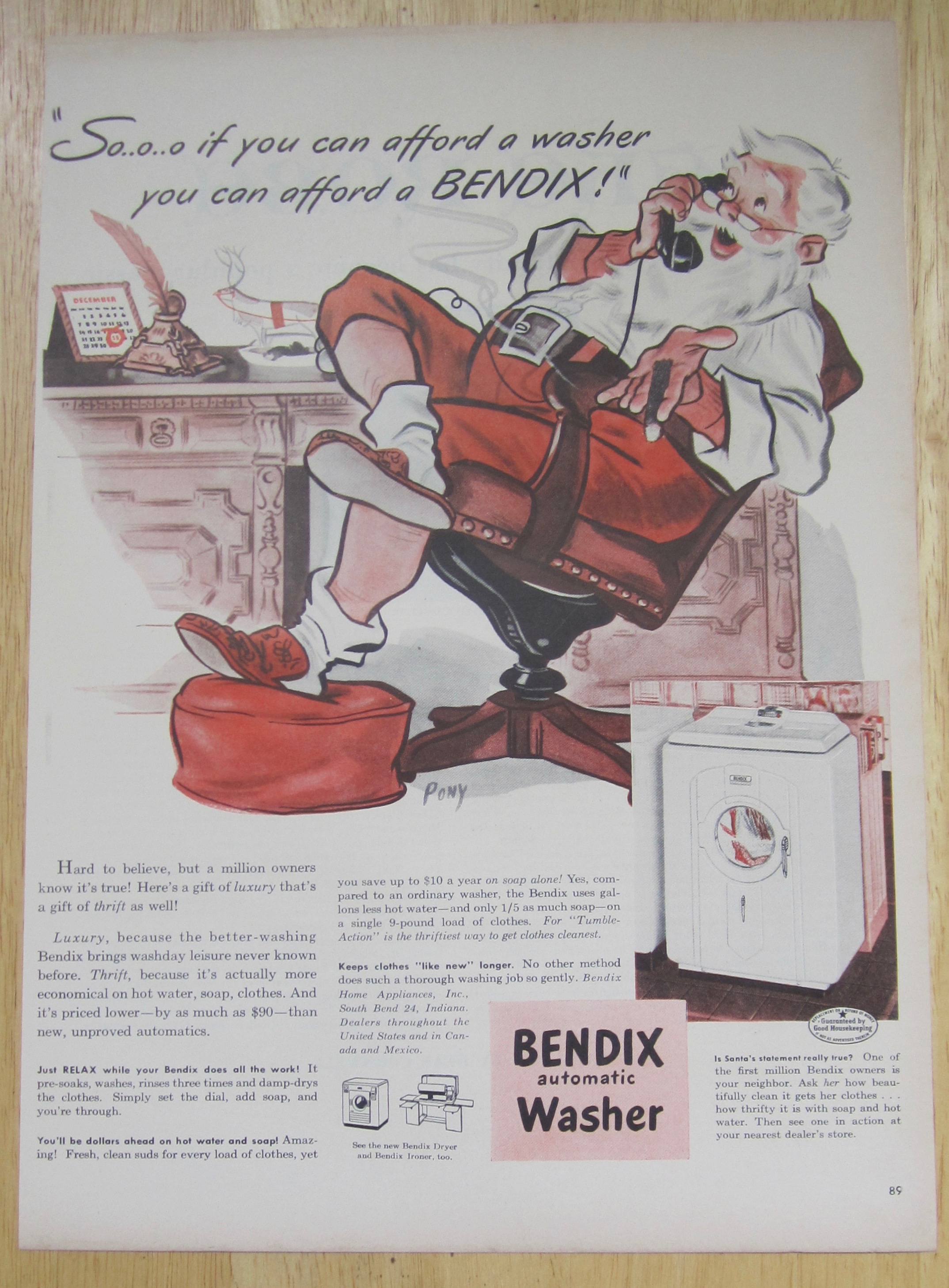 1947 Bendix Automatic Washer with Santa Claus in Chair