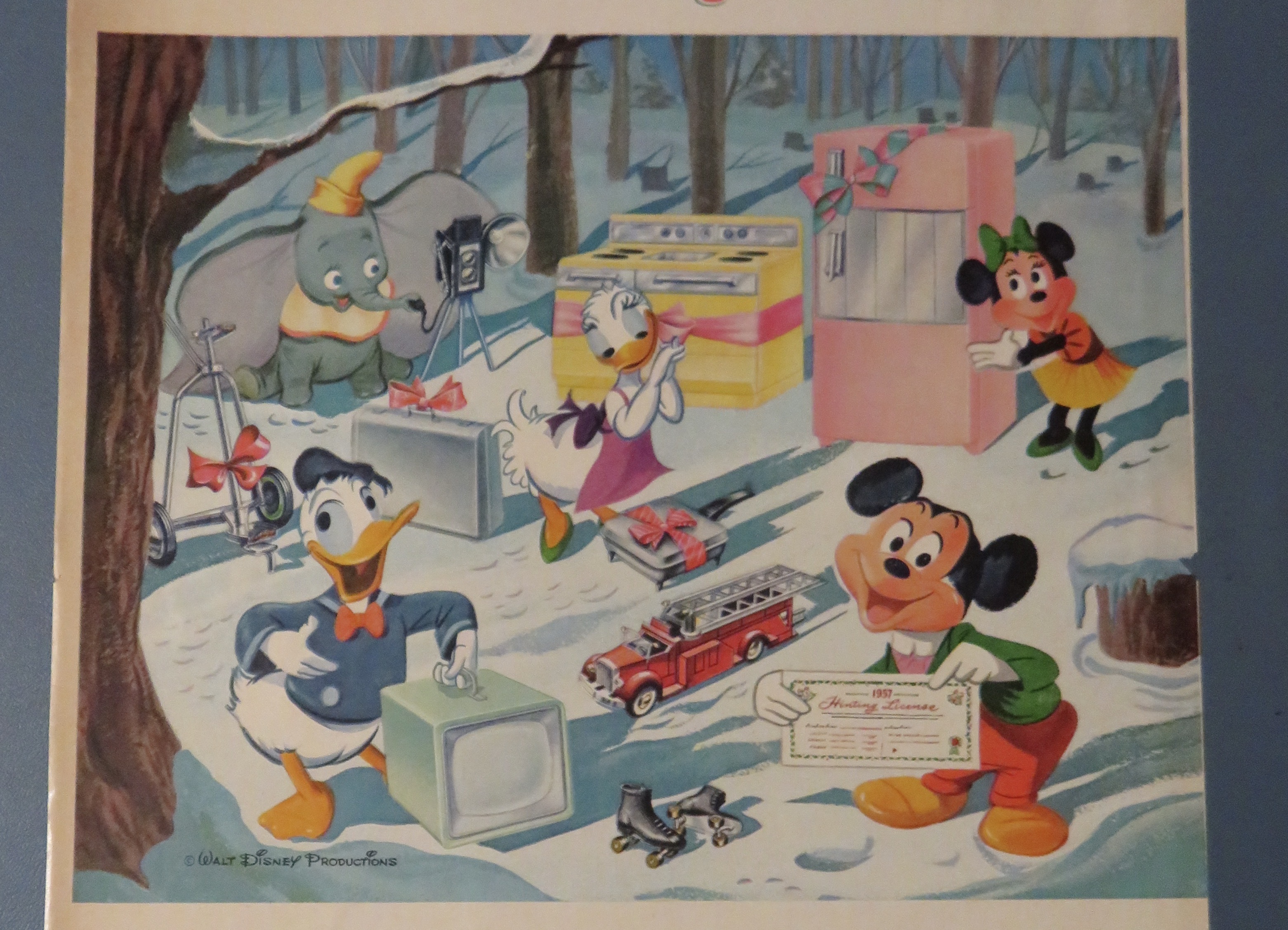1957 Reynolds Aluminum with Mickey & Friends