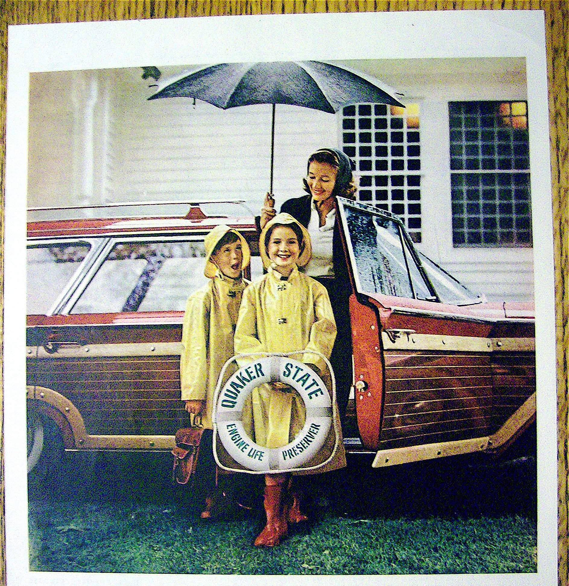 1961 Quaker State Motor Oil with Woman & 2 Children