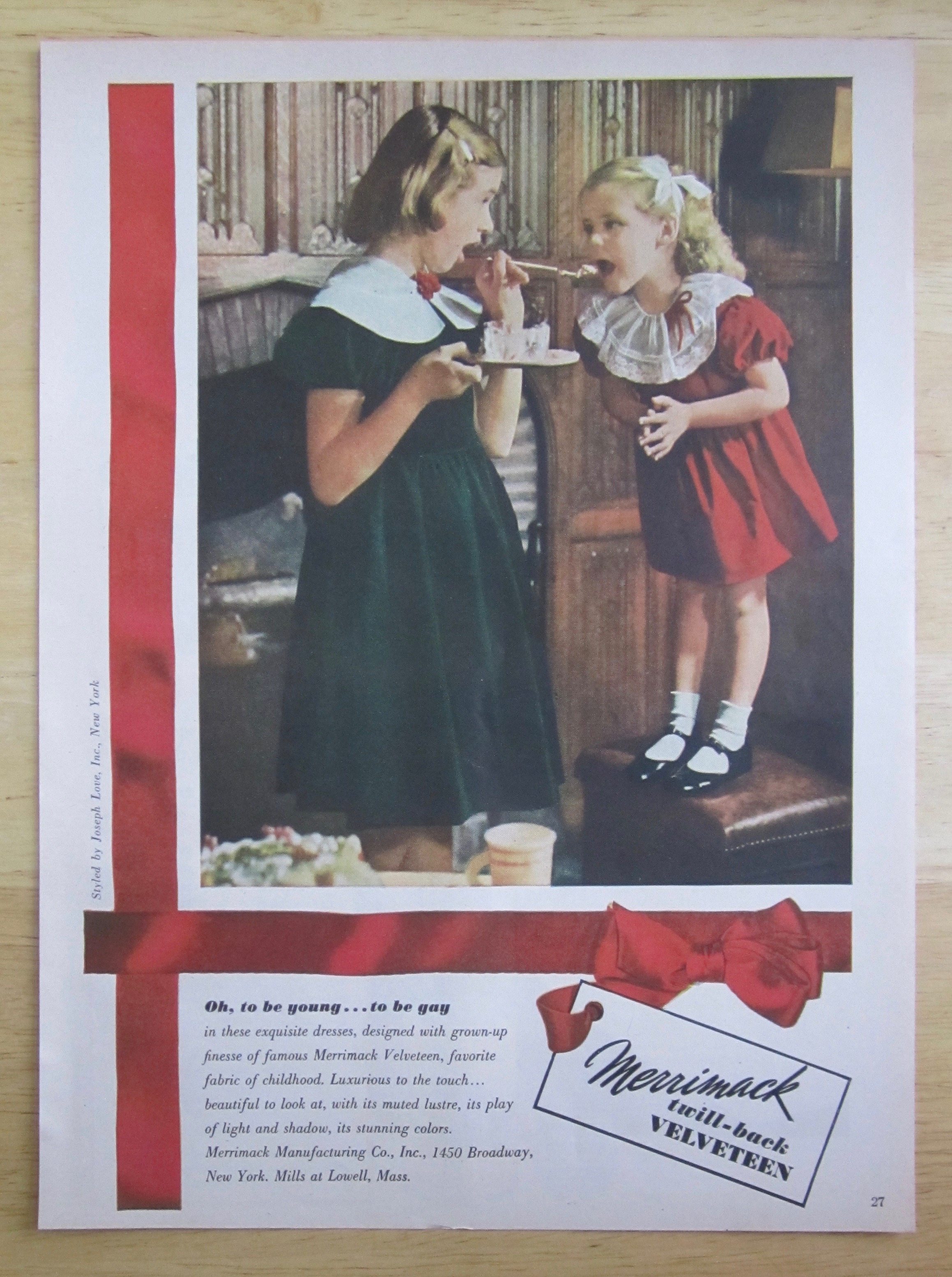 1950 Merrimack Velveteen with Girl Feeding Little Girl