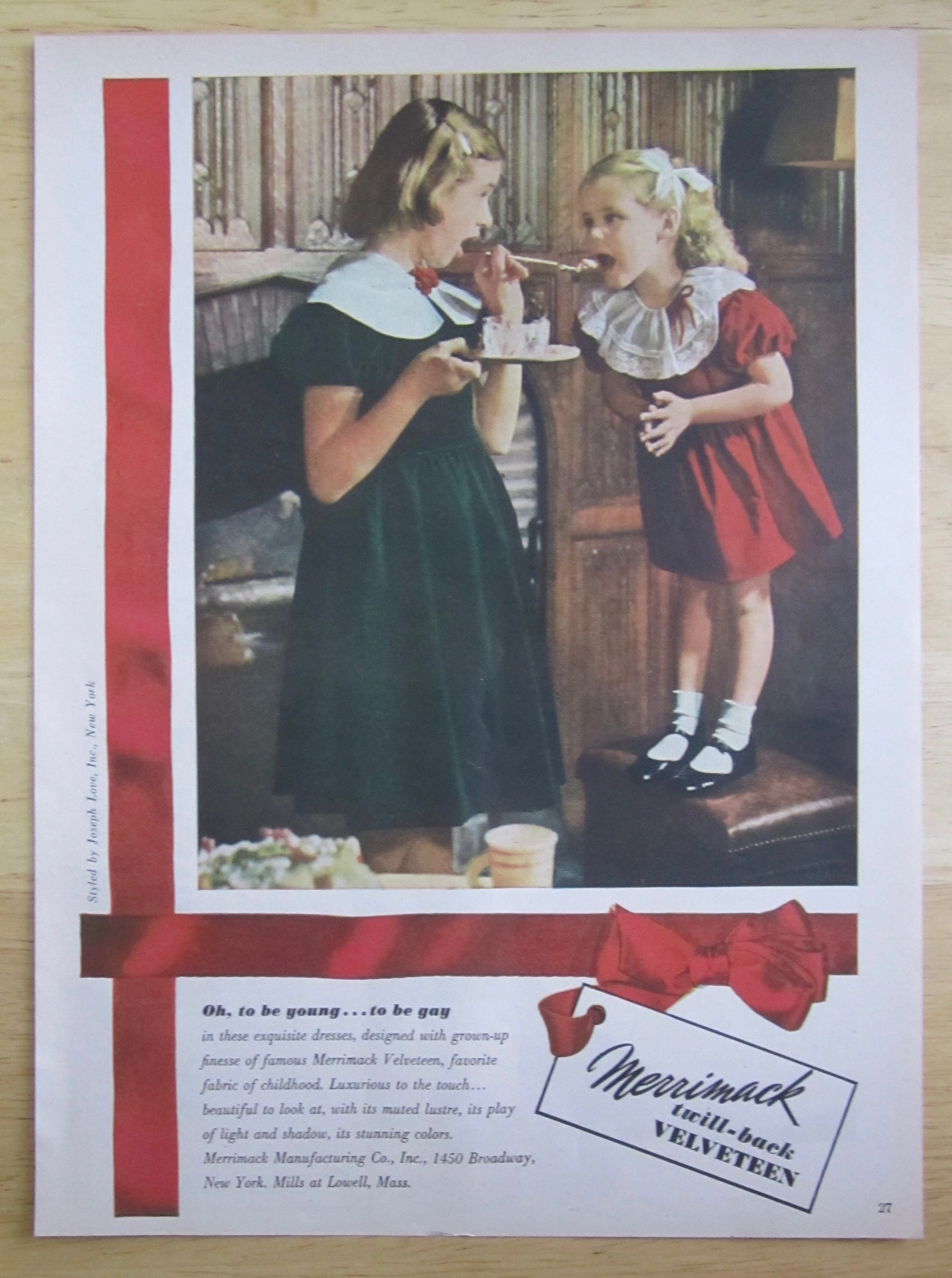 1950 Merrimack Velveteen with Girl Feeding Little Girl