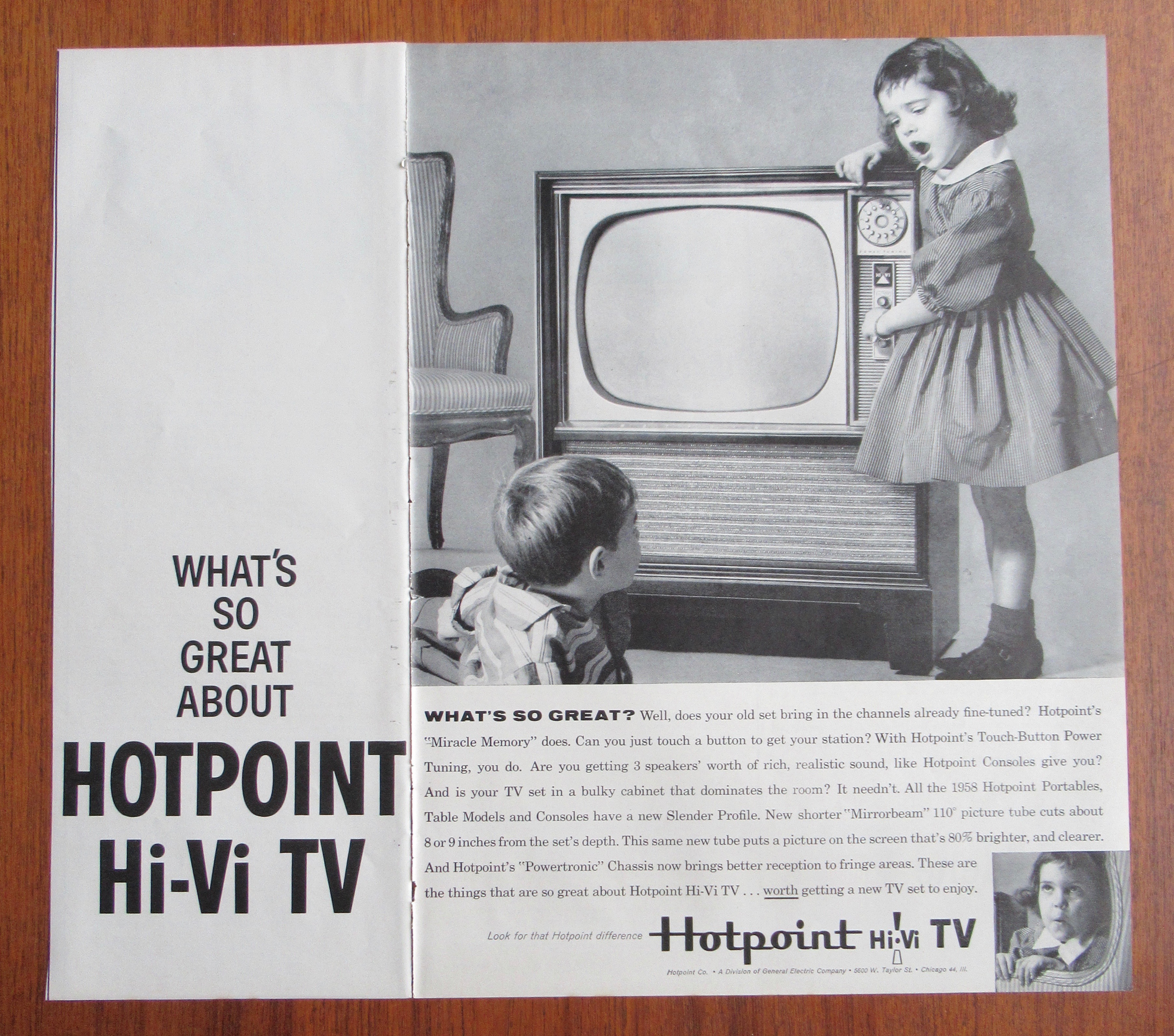 1958 Hotpoint Hi-Vi TV Television w/ Little Girl & Boy