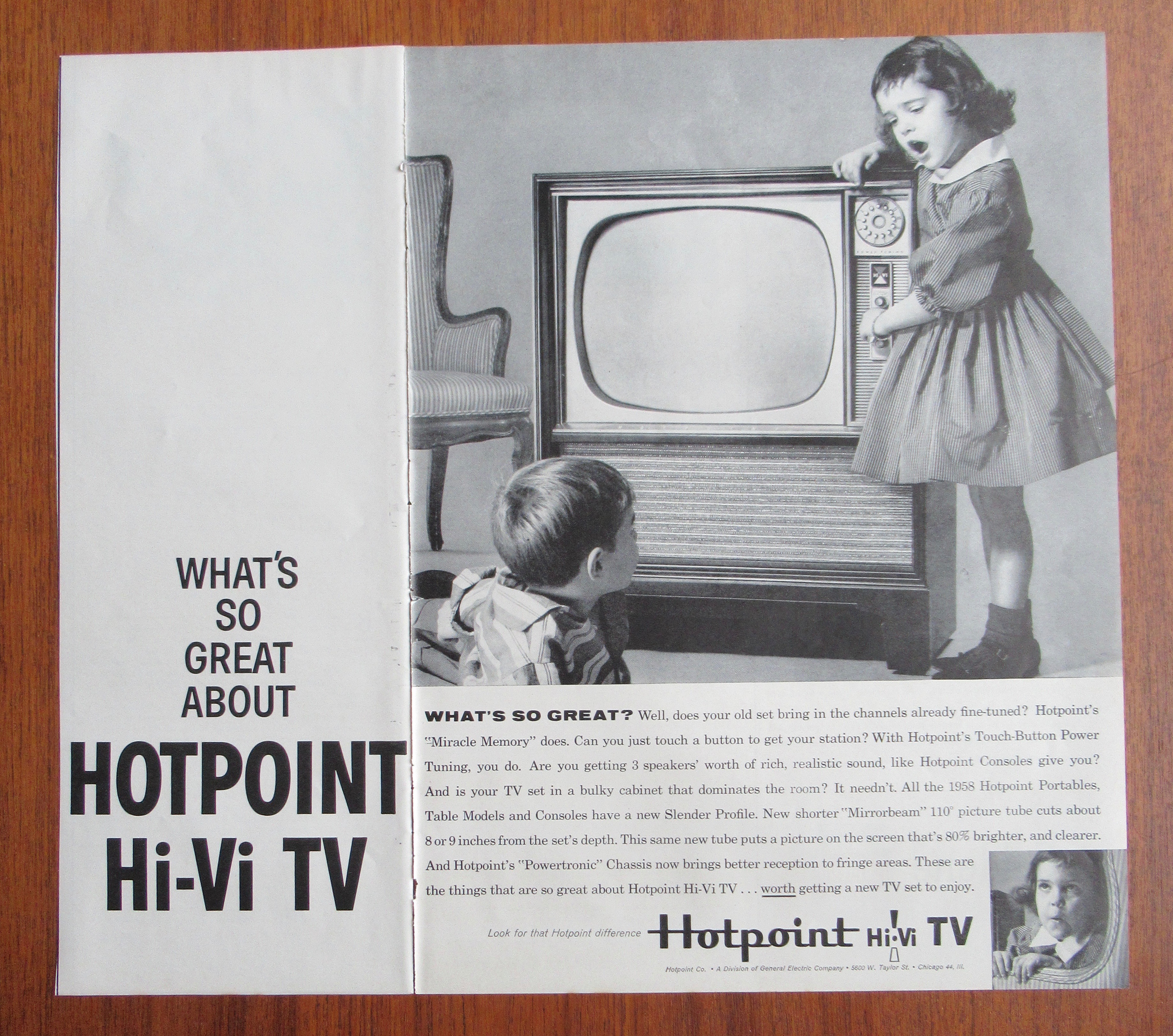 1958 Hotpoint Hi-Vi TV Television w/ Little Girl & Boy