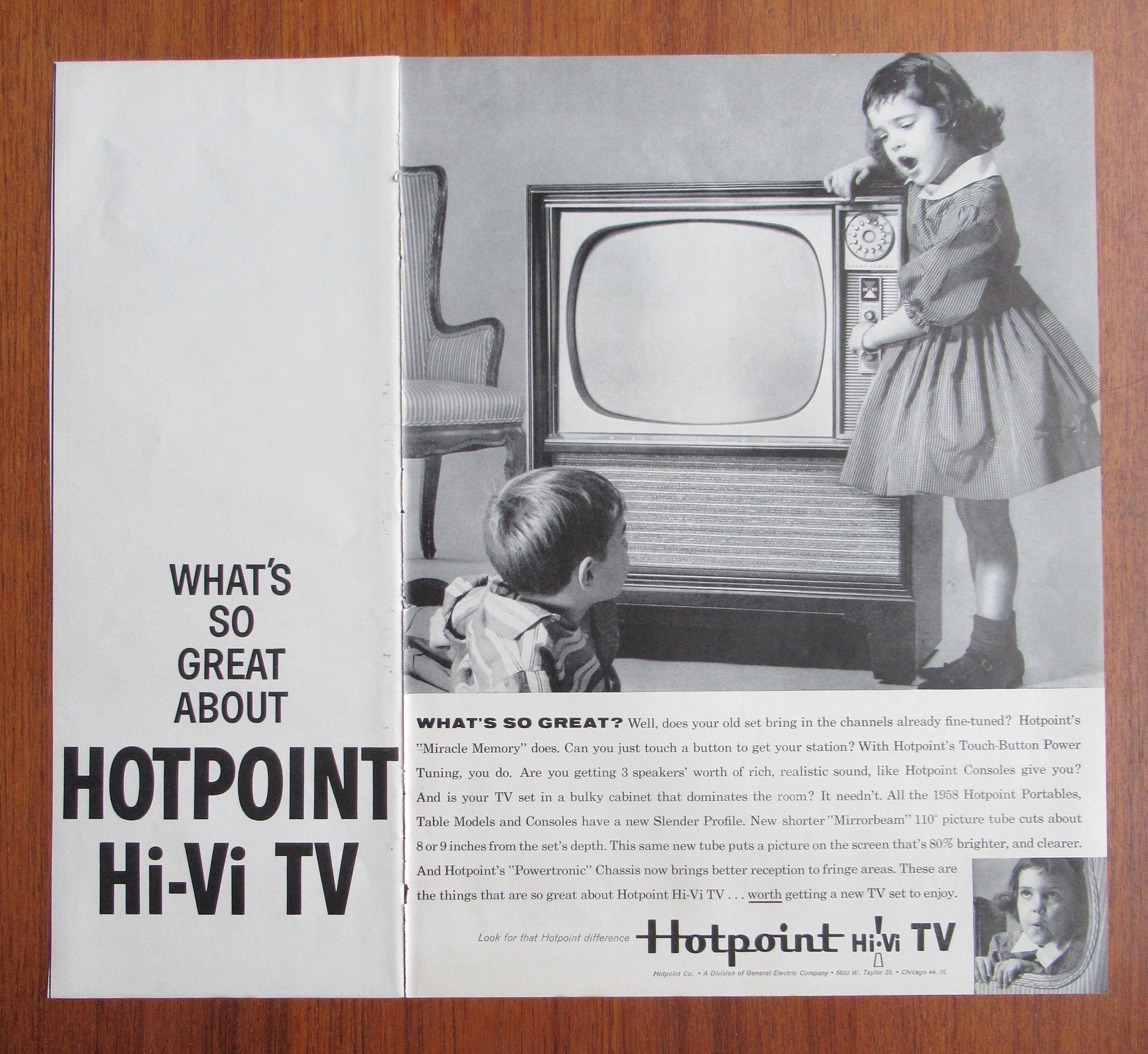 1958 Hotpoint Hi-Vi TV Television w/ Little Girl & Boy
