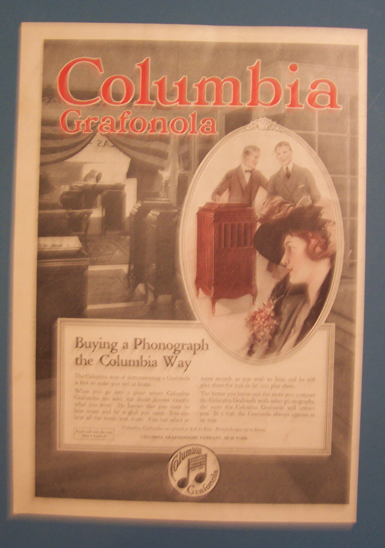 1918 Columbia Grafonola with Men Talking