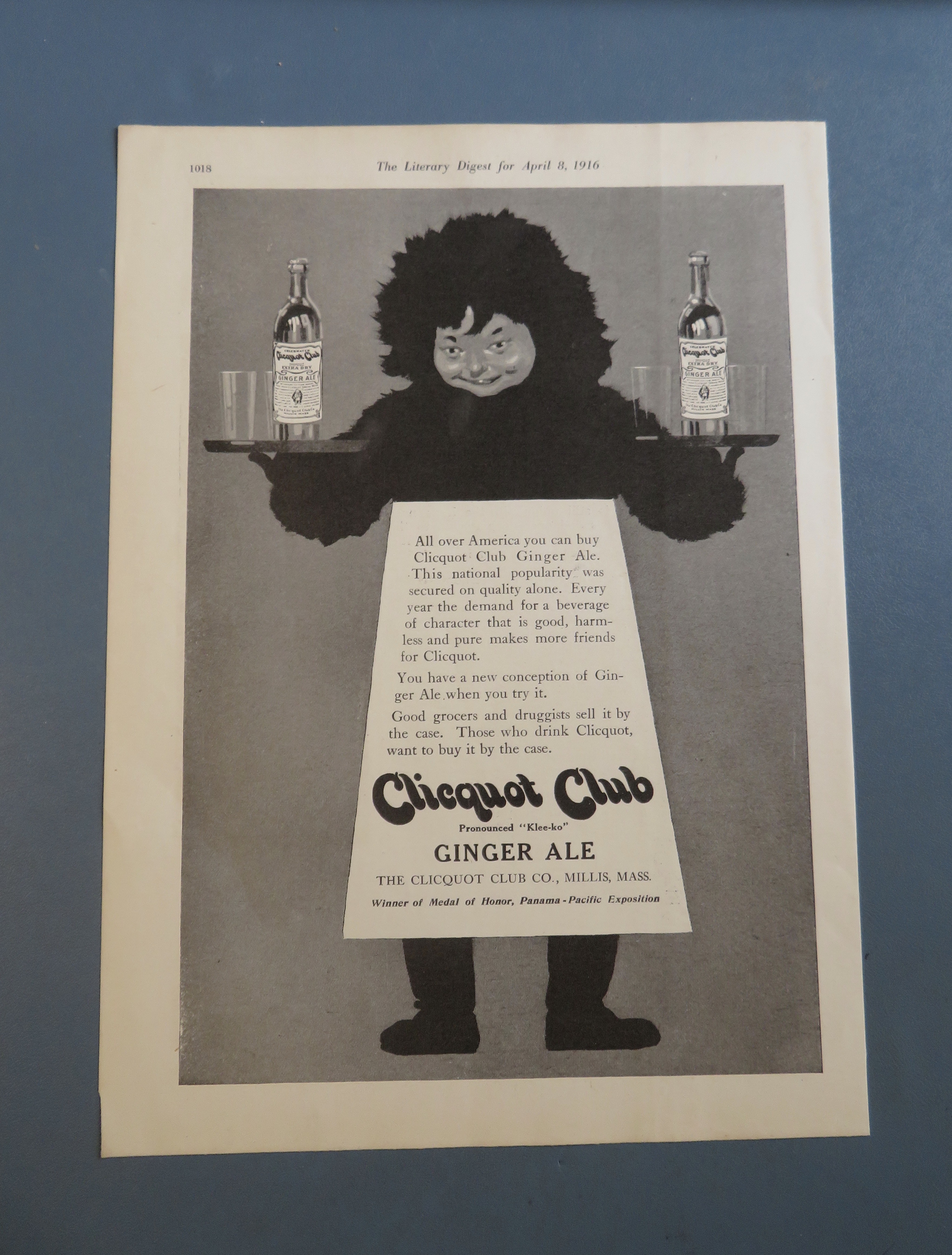 1916 Clicquot Club Ginger Ale w/ Eskimo Serving Drinks