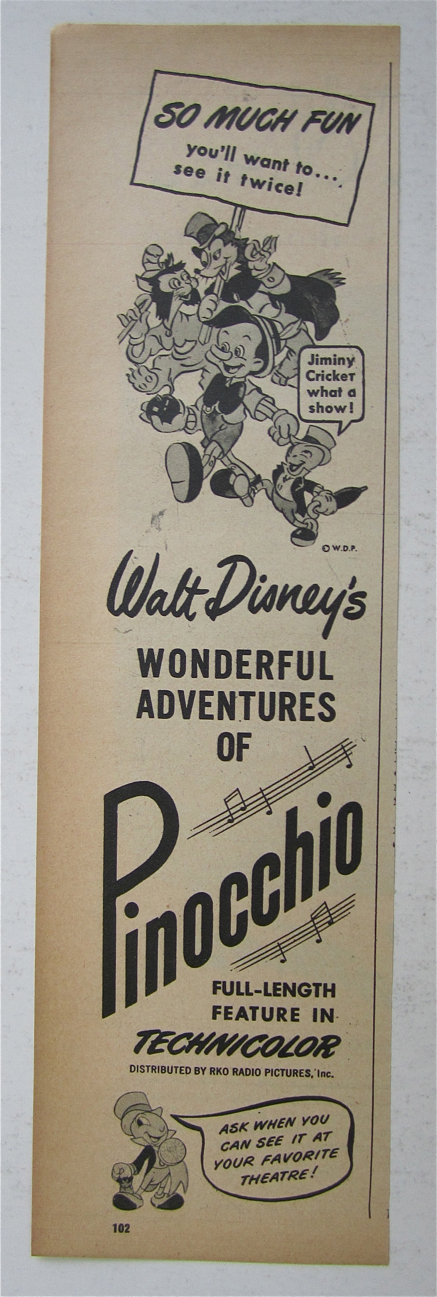 1945 Walt Disney Pinocchio with Pinocchio & The Gang