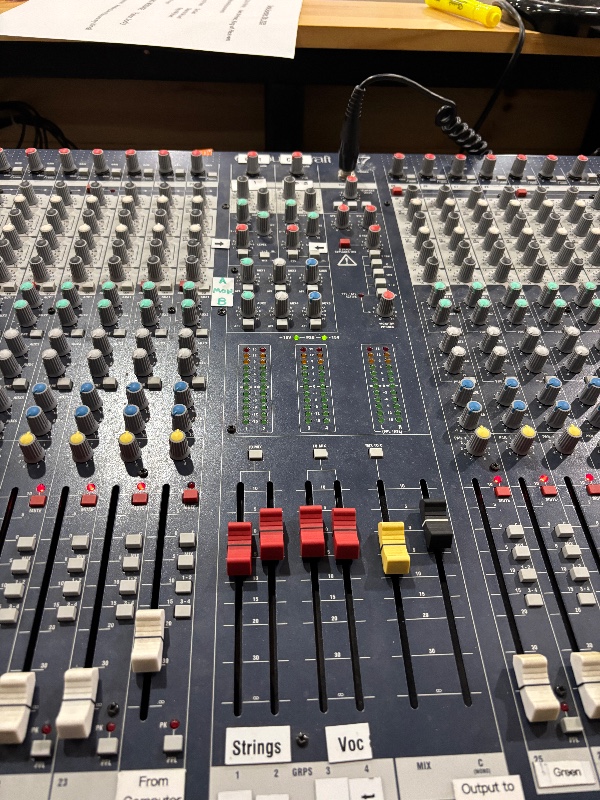 Professional Multi-Channel Audio Mixing Console with EQ Controls