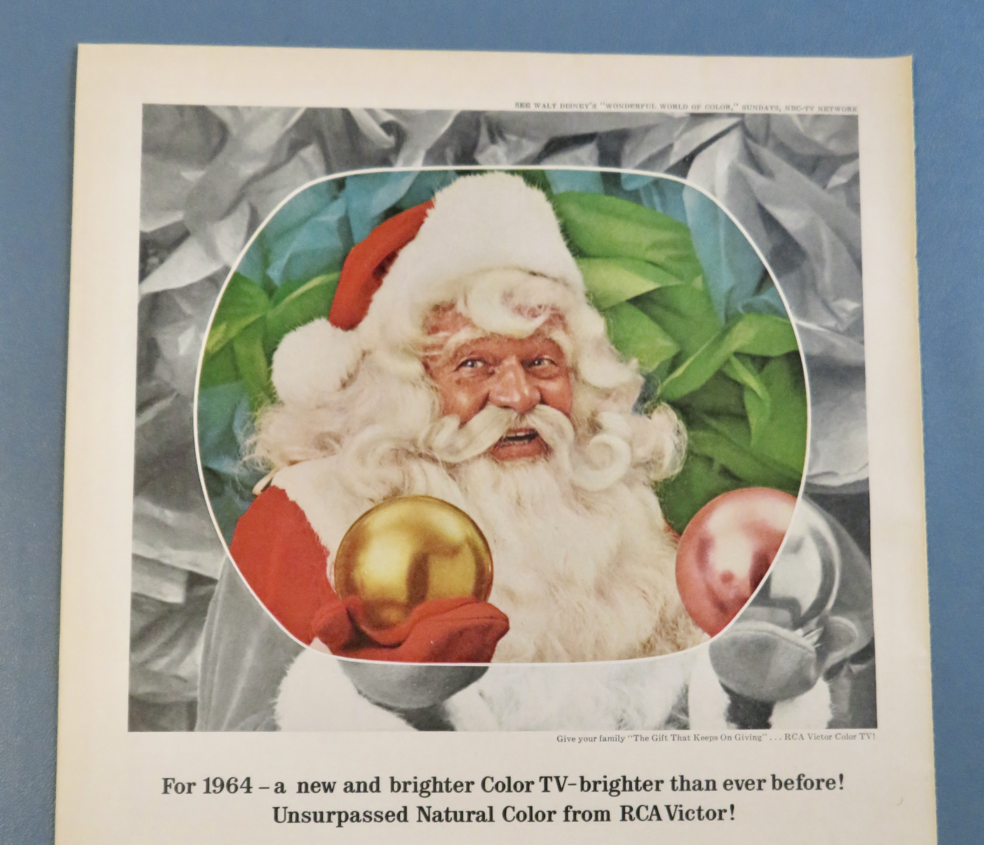 1963 RCA Victor Proved Color Television w/ Santa Claus