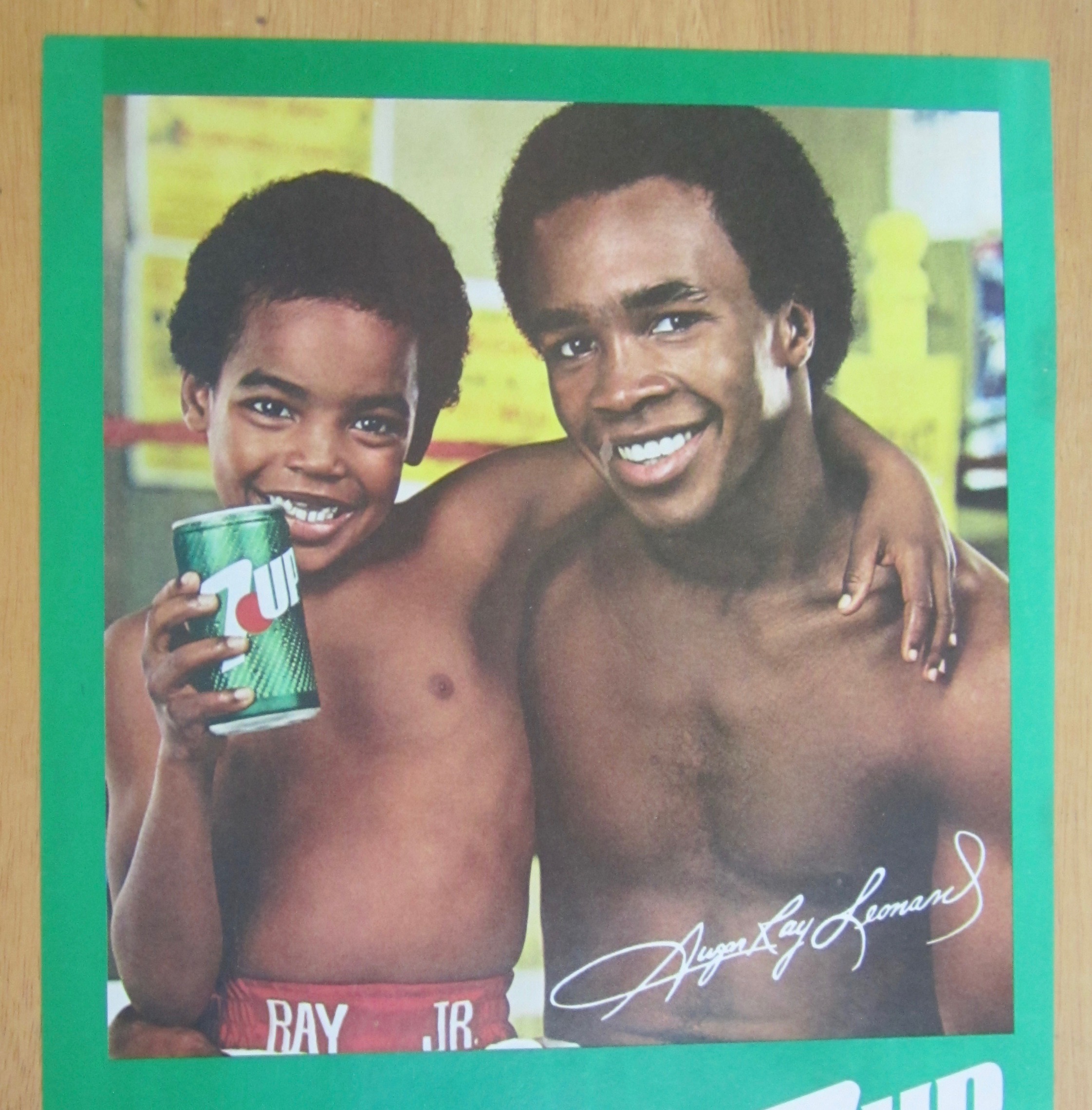1981 7 Up Soda Ad with Sugar Ray Leonard & Ray Jr.