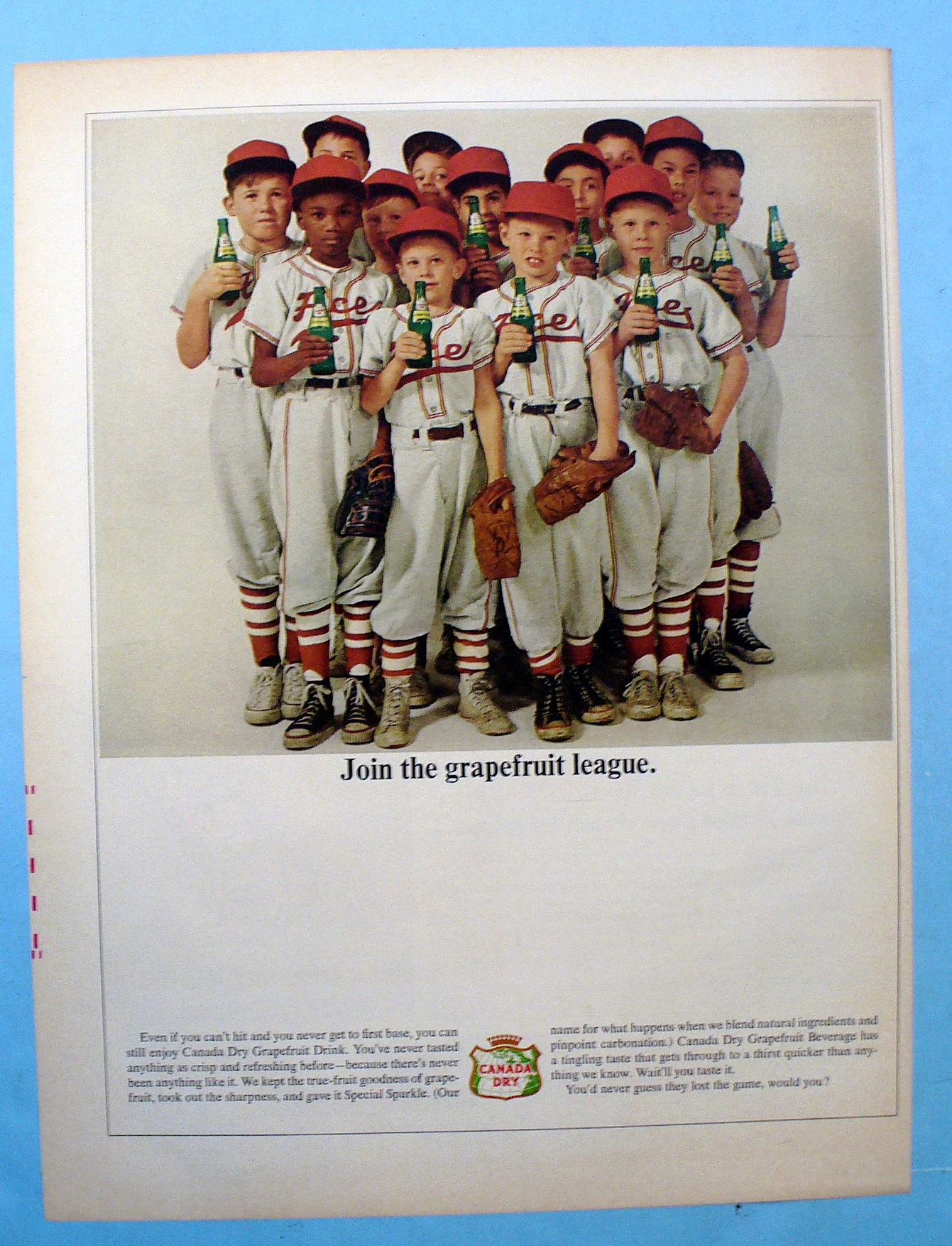 1964 Canada Dry Grapefruit w/ Boys Baseball Team