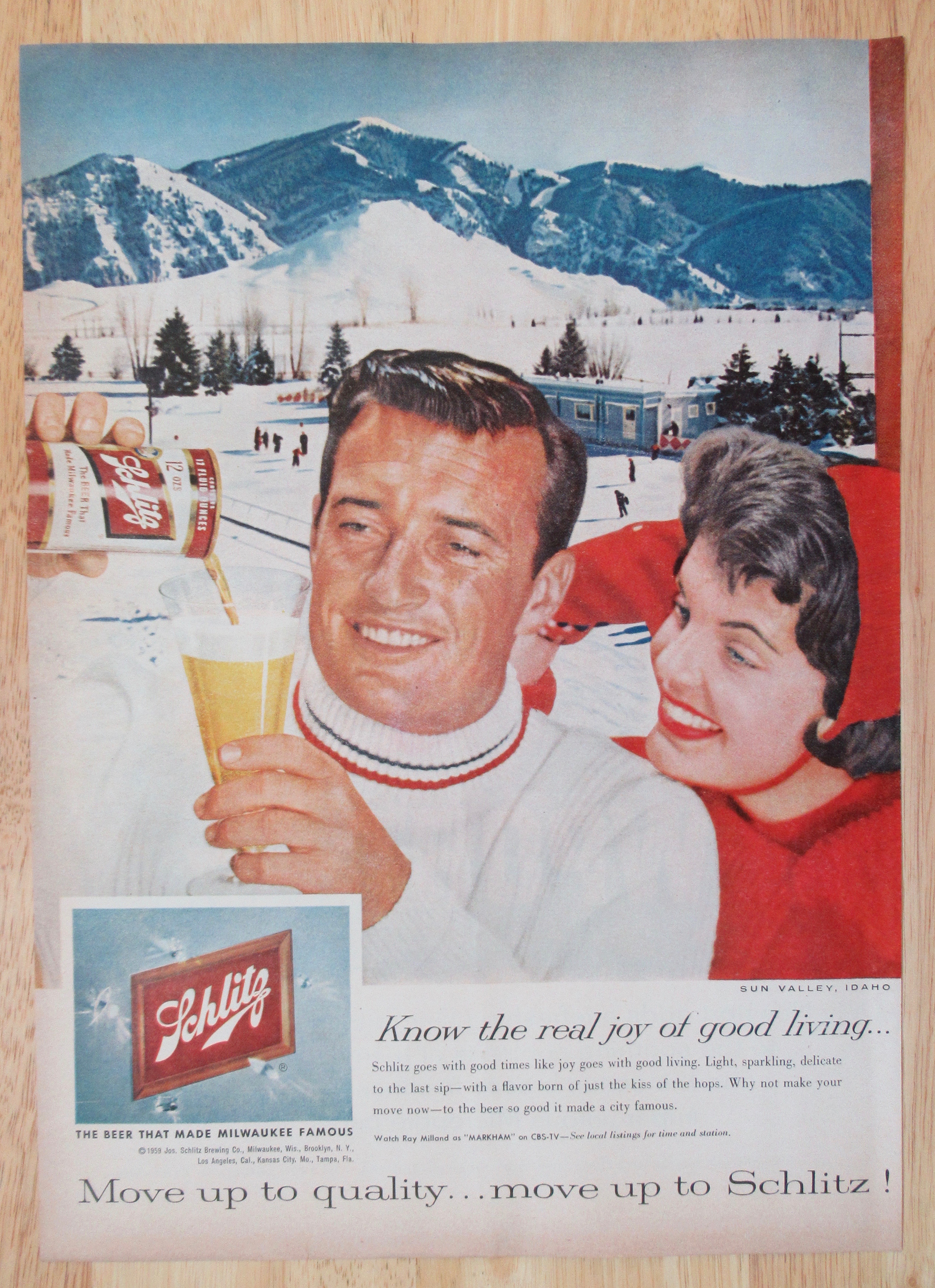 1959 Schlitz Beer with Man Holding a Glass of Beer